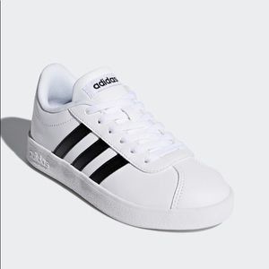 Adidas Tennis Shoes